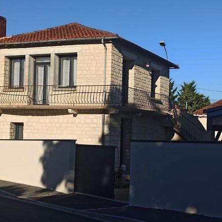 Maison Proche Centre Ville Biard Exterior foto
